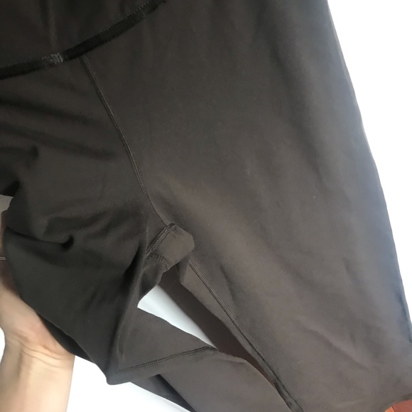 Lululemon Brown Stretchy Yoga Pants - Picture 5 of 12